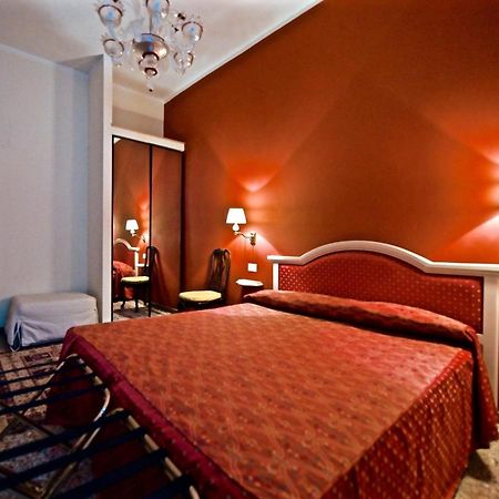 Chandeliers Apartment Venice Exterior photo