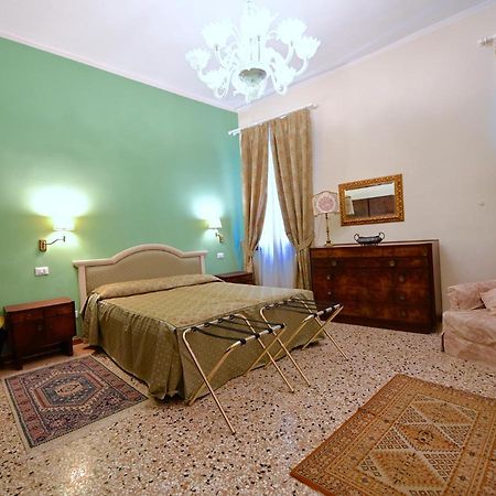 Chandeliers Apartment Venice Exterior photo