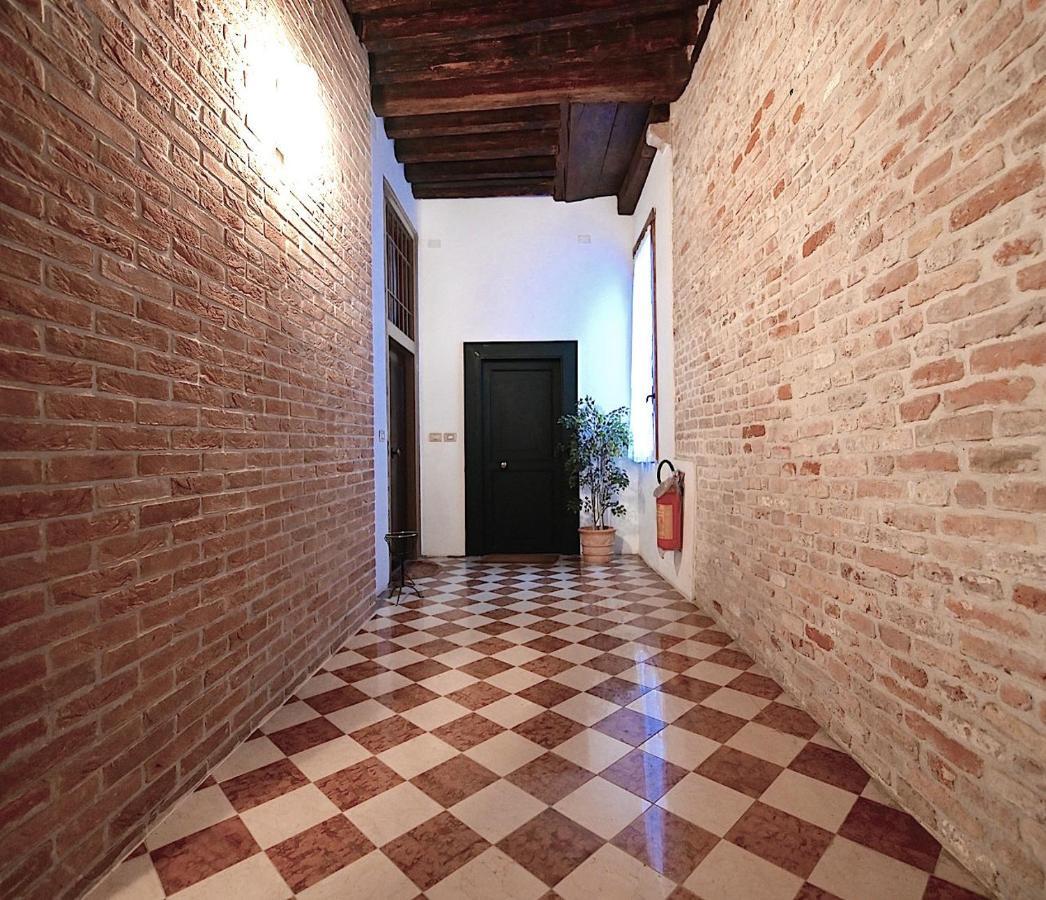 Chandeliers Apartment Venice Exterior photo