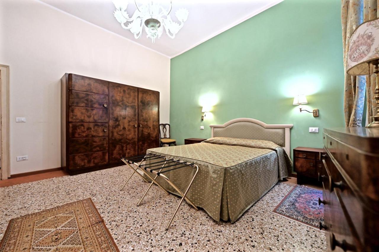 Chandeliers Apartment Venice Exterior photo